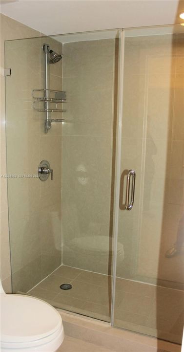 For Rent: $3,900 (2 beds, 2 baths, 1100 Square Feet)
