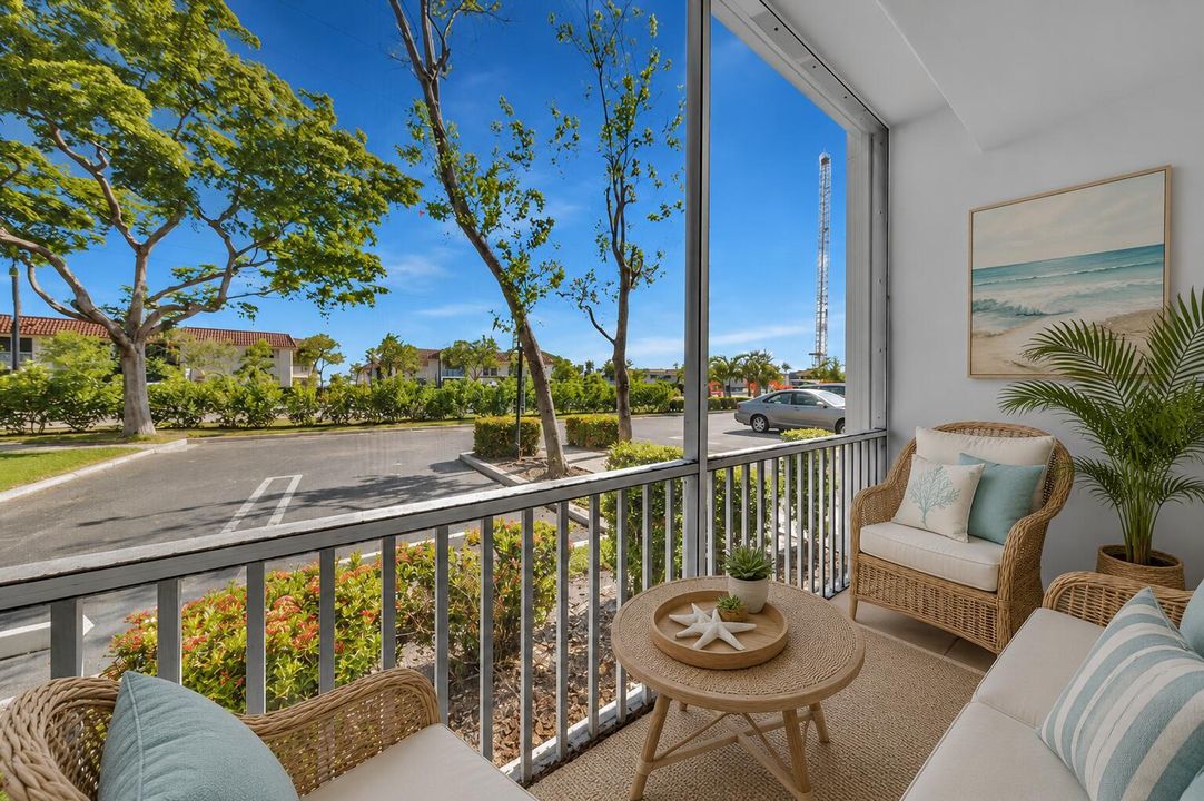 Furnished Porch - 44e07ad3-96cd-4275-a6b