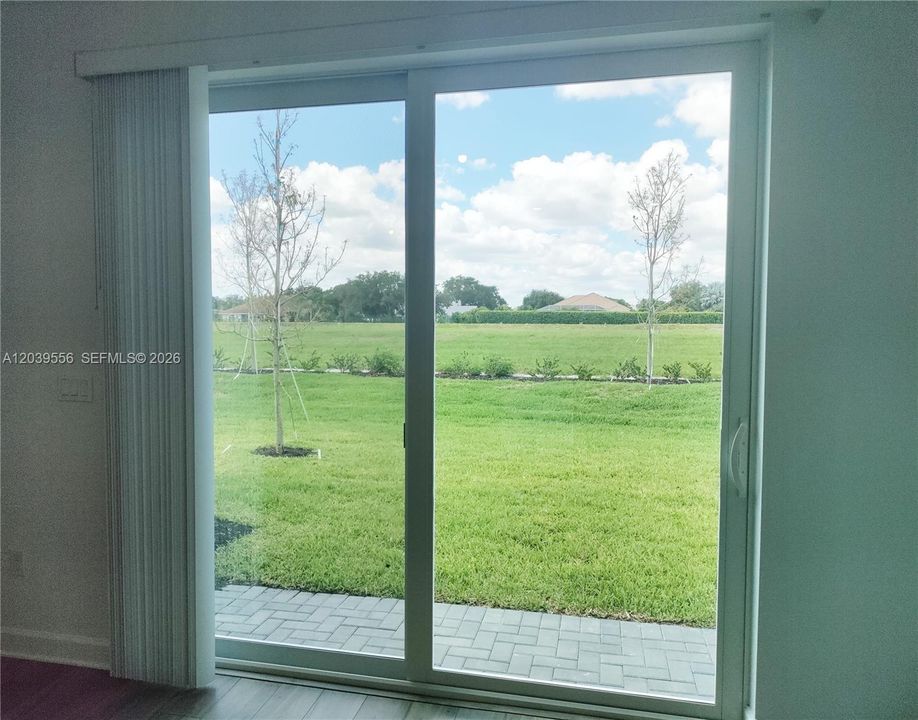 For Rent: $2,350 (3 beds, 2 baths, 1632 Square Feet)