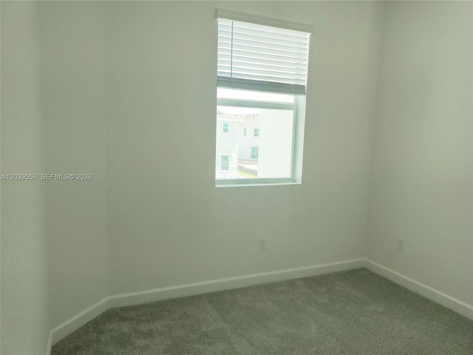 For Rent: $2,350 (3 beds, 2 baths, 1632 Square Feet)
