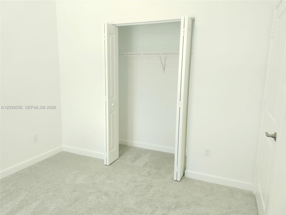 For Rent: $2,350 (3 beds, 2 baths, 1632 Square Feet)
