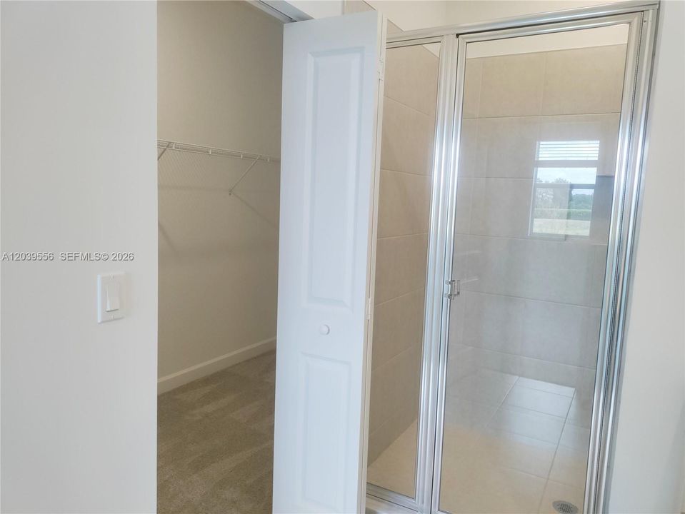 For Rent: $2,350 (3 beds, 2 baths, 1632 Square Feet)
