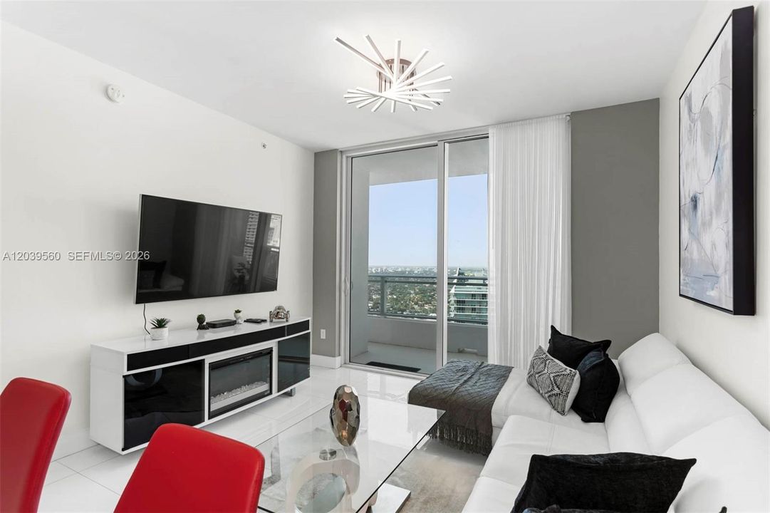 For Rent: $4,500 (1 beds, 1 baths, 748 Square Feet)