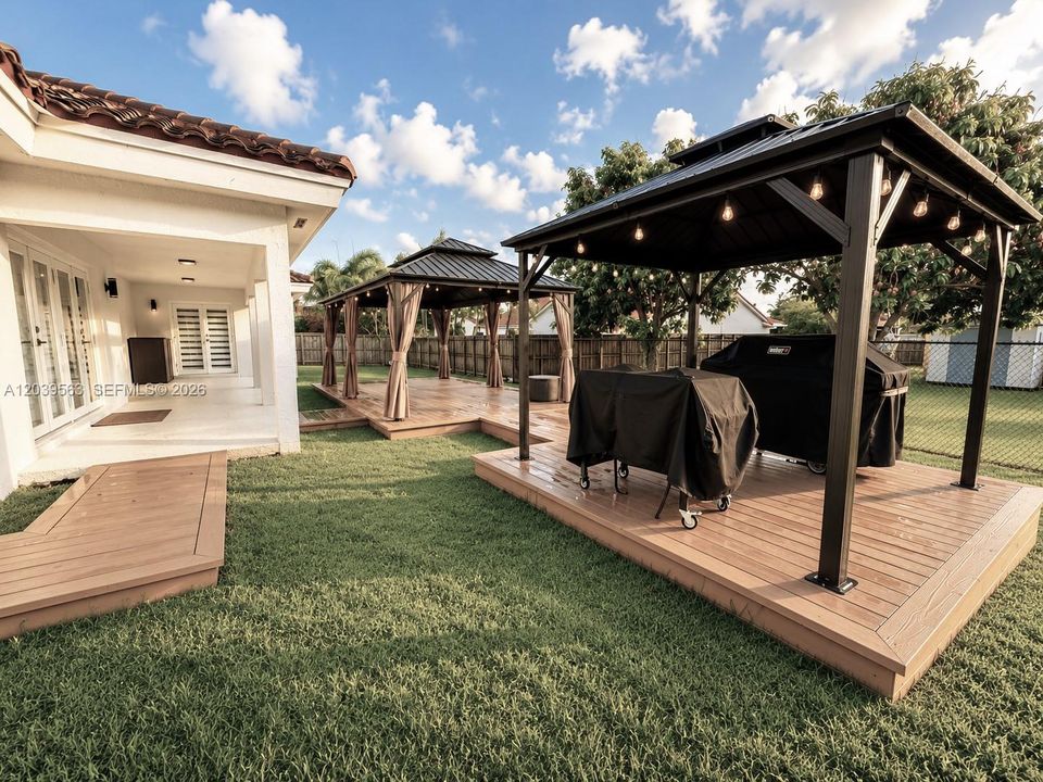 For Sale: $1,095,000 (4 beds, 2 baths, 3074 Square Feet)