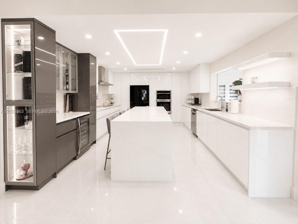 For Sale: $1,095,000 (4 beds, 2 baths, 3074 Square Feet)