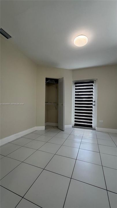 For Rent: $3,200 (3 beds, 3 baths, 1802 Square Feet)