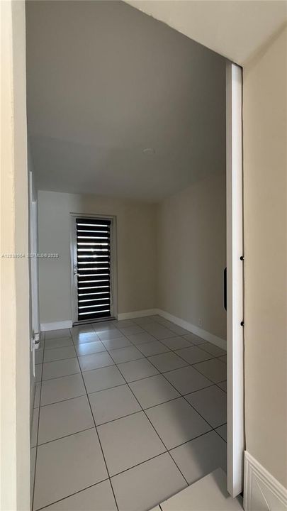 For Rent: $3,200 (3 beds, 3 baths, 1802 Square Feet)
