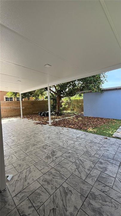 For Rent: $3,200 (3 beds, 3 baths, 1802 Square Feet)
