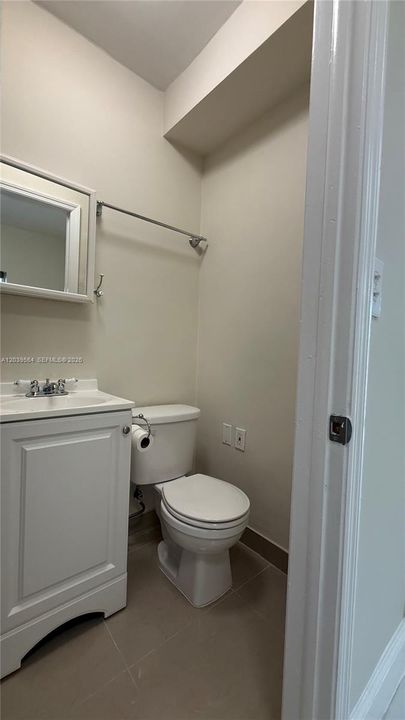 For Rent: $3,200 (3 beds, 3 baths, 1802 Square Feet)