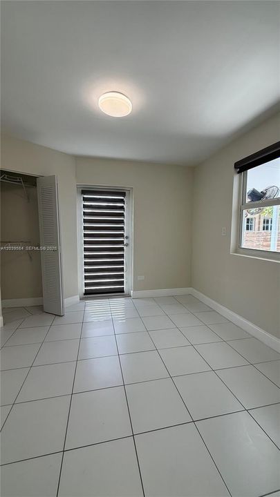 For Rent: $3,200 (3 beds, 3 baths, 1802 Square Feet)