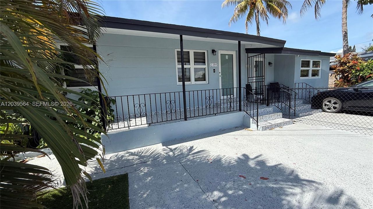 For Rent: $3,200 (3 beds, 3 baths, 1802 Square Feet)