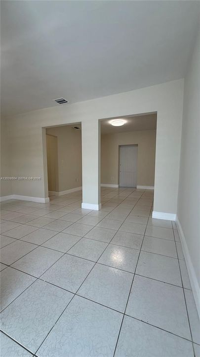 For Rent: $3,200 (3 beds, 3 baths, 1802 Square Feet)