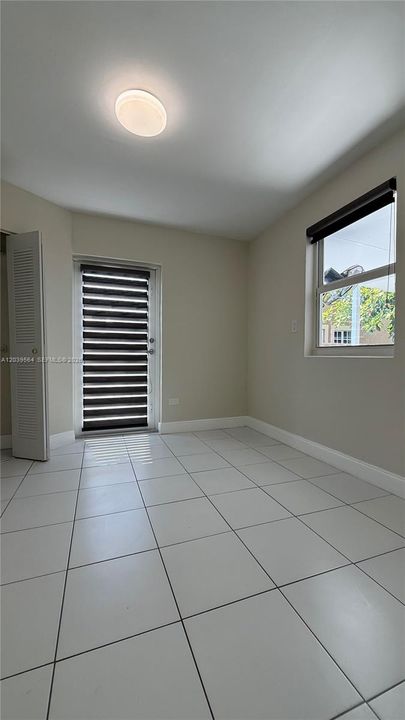 For Rent: $3,200 (3 beds, 3 baths, 1802 Square Feet)