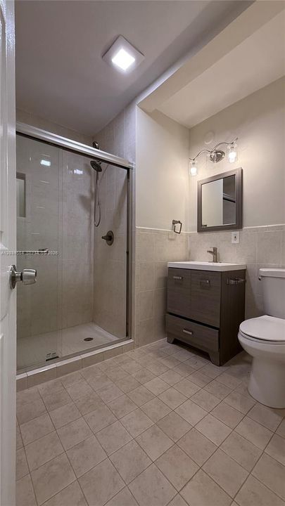 For Rent: $3,200 (3 beds, 3 baths, 1802 Square Feet)