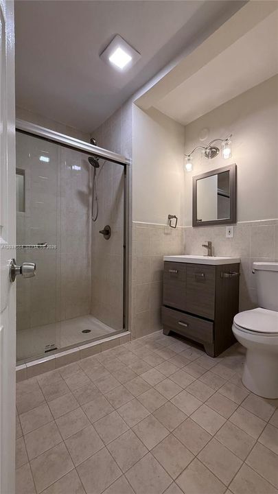 For Rent: $3,200 (3 beds, 3 baths, 1802 Square Feet)