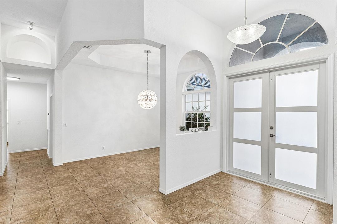 Entryway/Dining Room