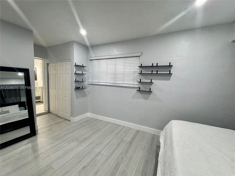 For Sale: $500,000 (3 beds, 2 baths, 1238 Square Feet)