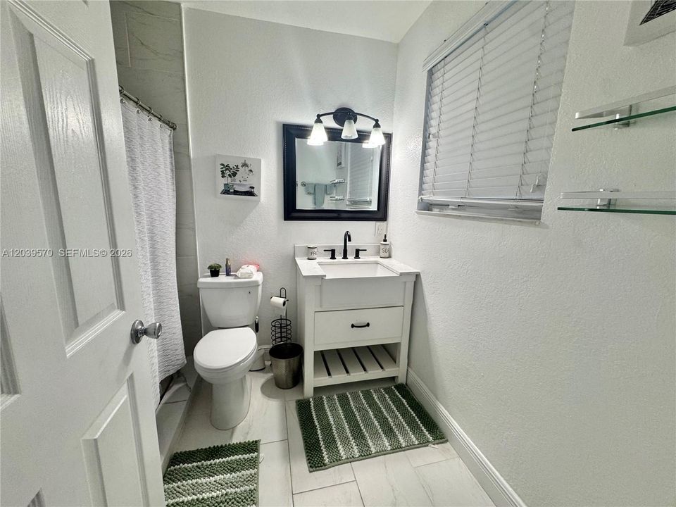 For Sale: $500,000 (3 beds, 2 baths, 1238 Square Feet)