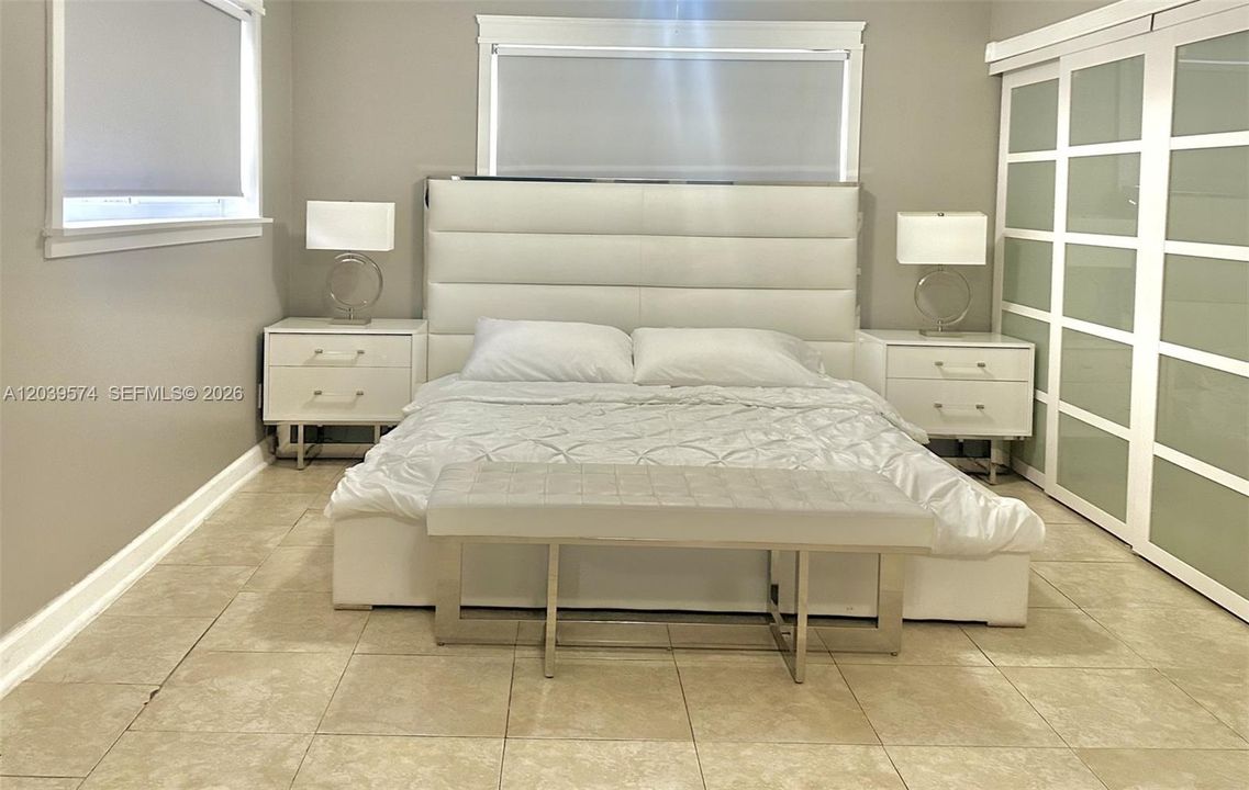 For Rent: $4,000 (3 beds, 2 baths, 1307 Square Feet)
