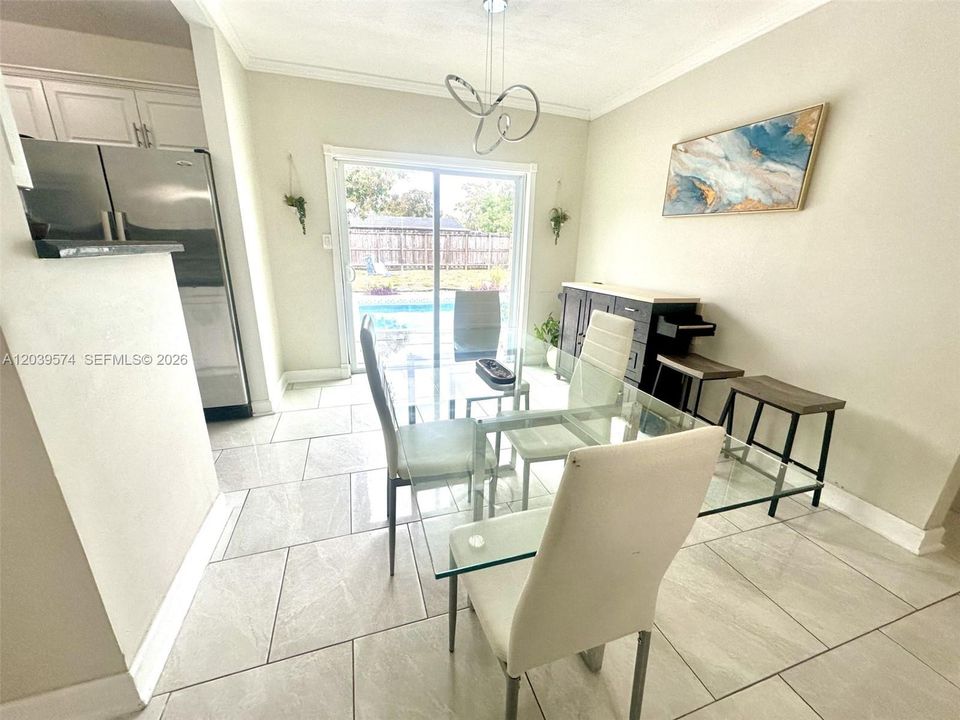 For Rent: $4,000 (3 beds, 2 baths, 1307 Square Feet)