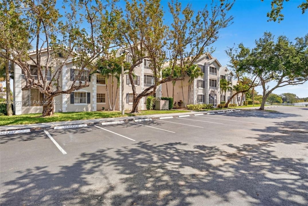 En Venta: $249,000 (2 camas, 2 baños, 1038 Pies cuadrados)
