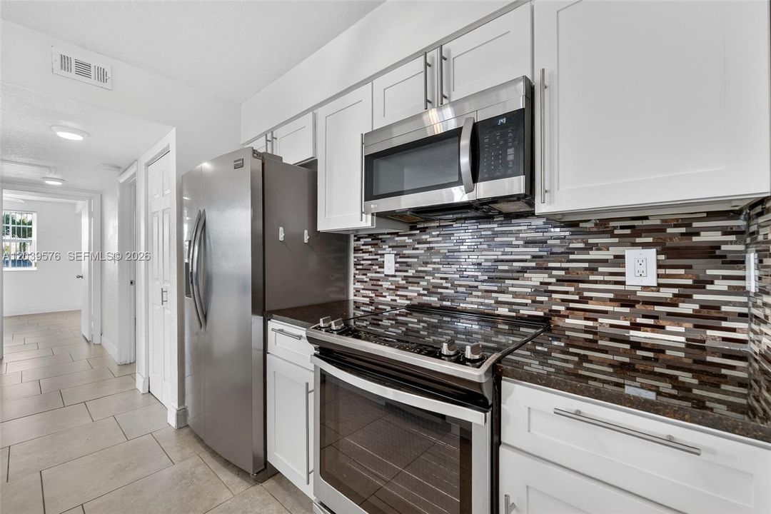 En Venta: $249,000 (2 camas, 2 baños, 1038 Pies cuadrados)