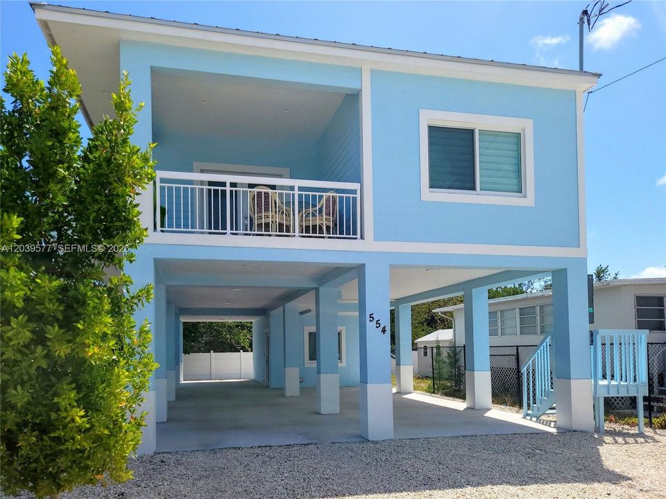 En Venta: $899,000 (3 camas, 2 baños, 1414 Pies cuadrados)