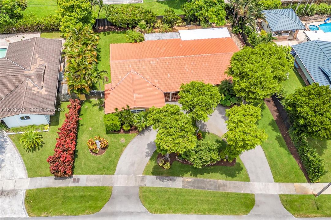 For Sale: $1,150,000 (4 beds, 2 baths, 2064 Square Feet)