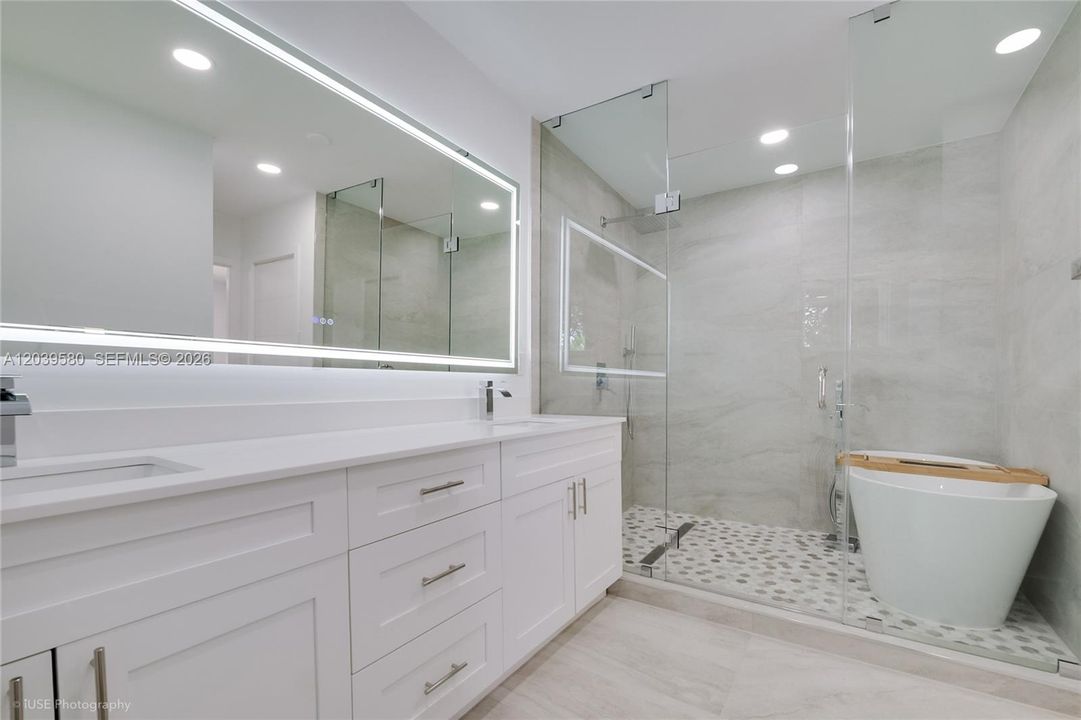 Divine Primary Bath