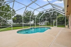 For Rent: $3,600 (4 beds, 2 baths, 2084 Square Feet)