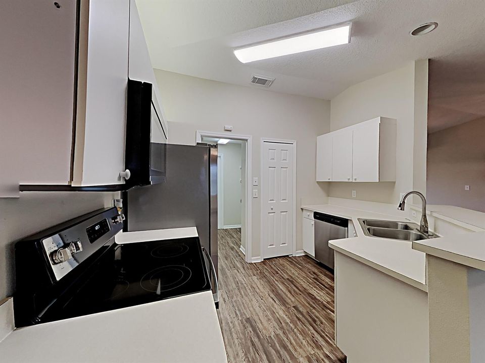 1001705.1711 Sw Gloria Ln.Photo_17
