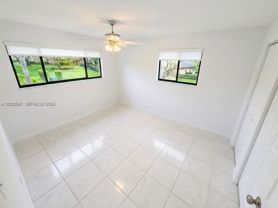 En Venta: $129,900 (2 camas, 1 baños, 827 Pies cuadrados)