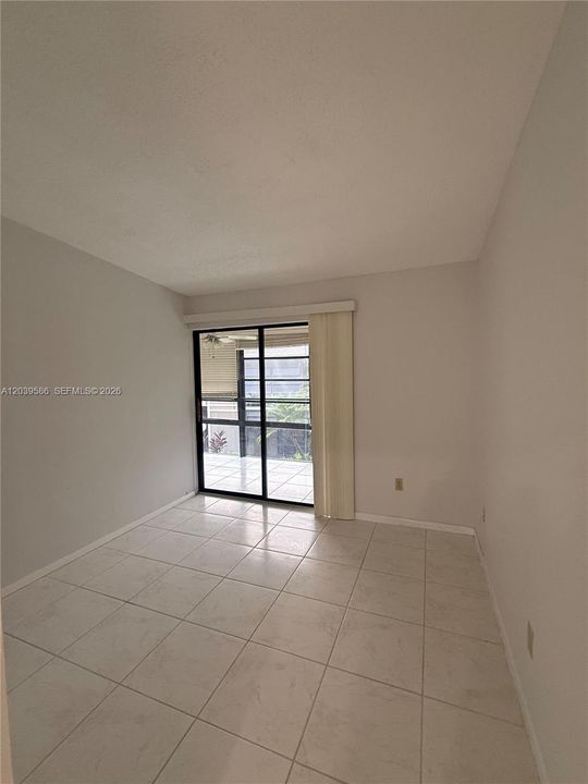 En Venta: $129,900 (2 camas, 1 baños, 827 Pies cuadrados)