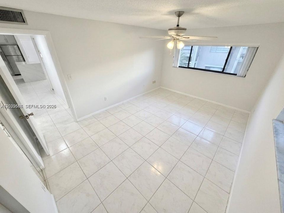 En Venta: $129,900 (2 camas, 1 baños, 827 Pies cuadrados)