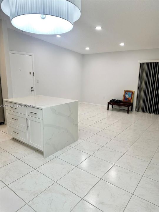 En Venta: $129,900 (2 camas, 1 baños, 827 Pies cuadrados)