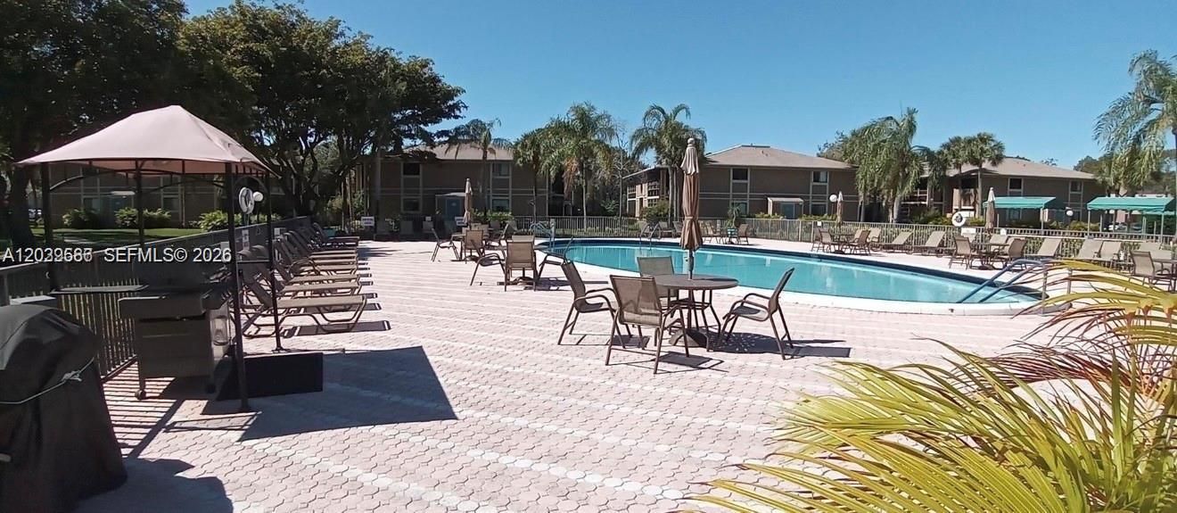 En Venta: $129,900 (2 camas, 1 baños, 827 Pies cuadrados)