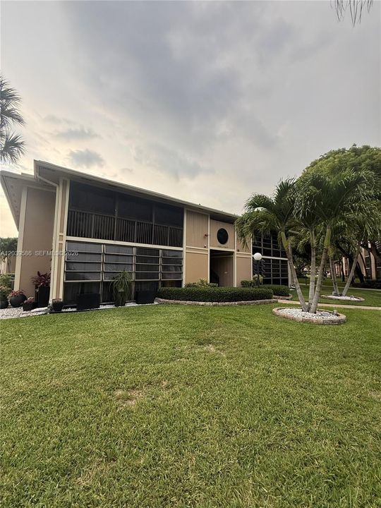 En Venta: $129,900 (2 camas, 1 baños, 827 Pies cuadrados)