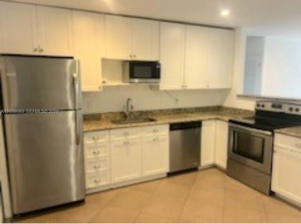En Renta: $2,450 (2 camas, 1 baños, 1650 Pies cuadrados)
