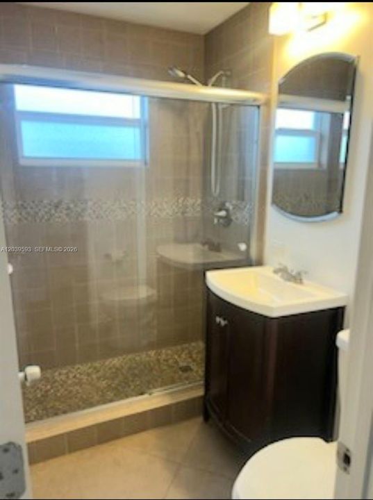 En Renta: $2,450 (2 camas, 1 baños, 1650 Pies cuadrados)