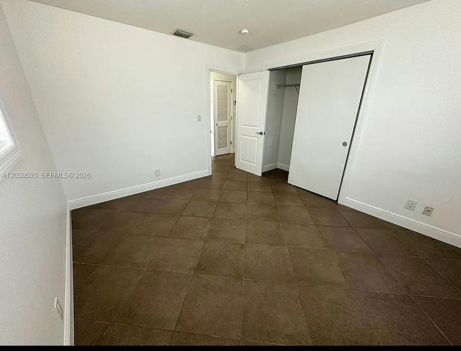 En Renta: $2,450 (2 camas, 1 baños, 1650 Pies cuadrados)