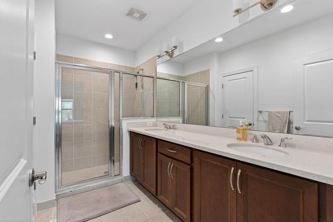 Master Suite Bathroom