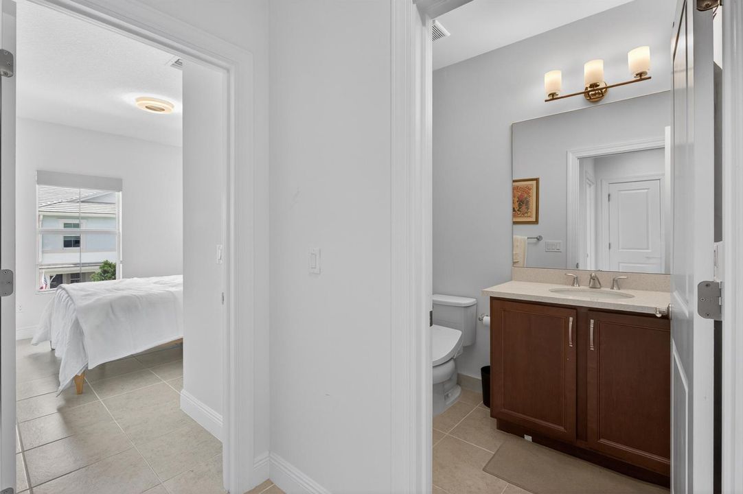Full Bathroom Upstairs