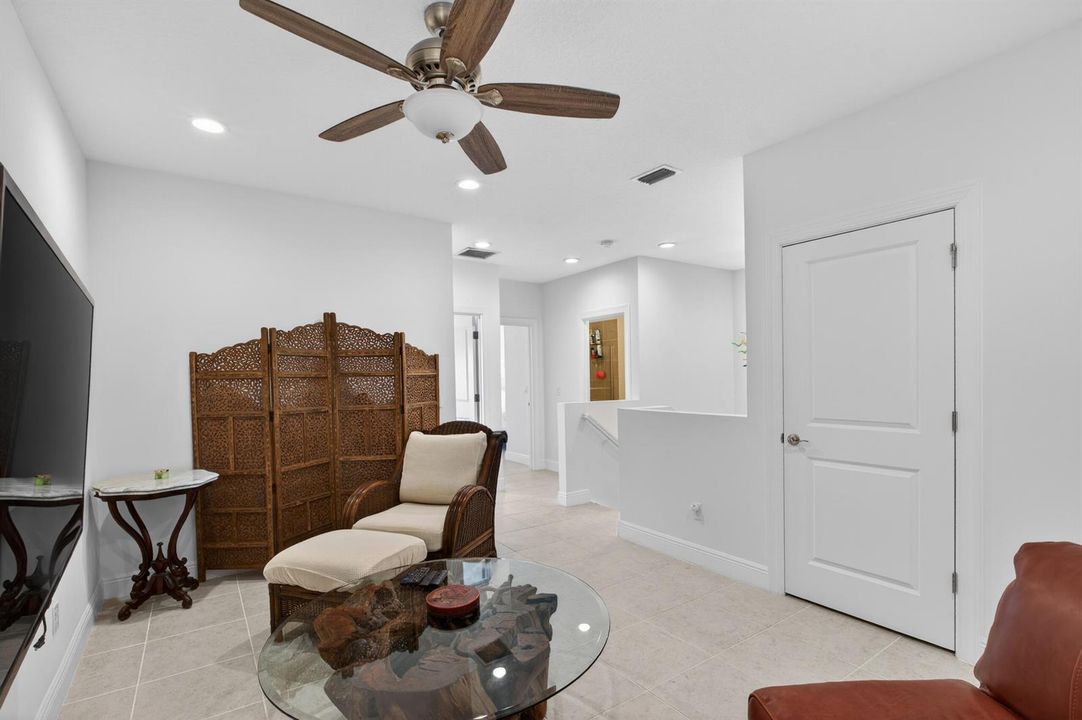 Loft 2