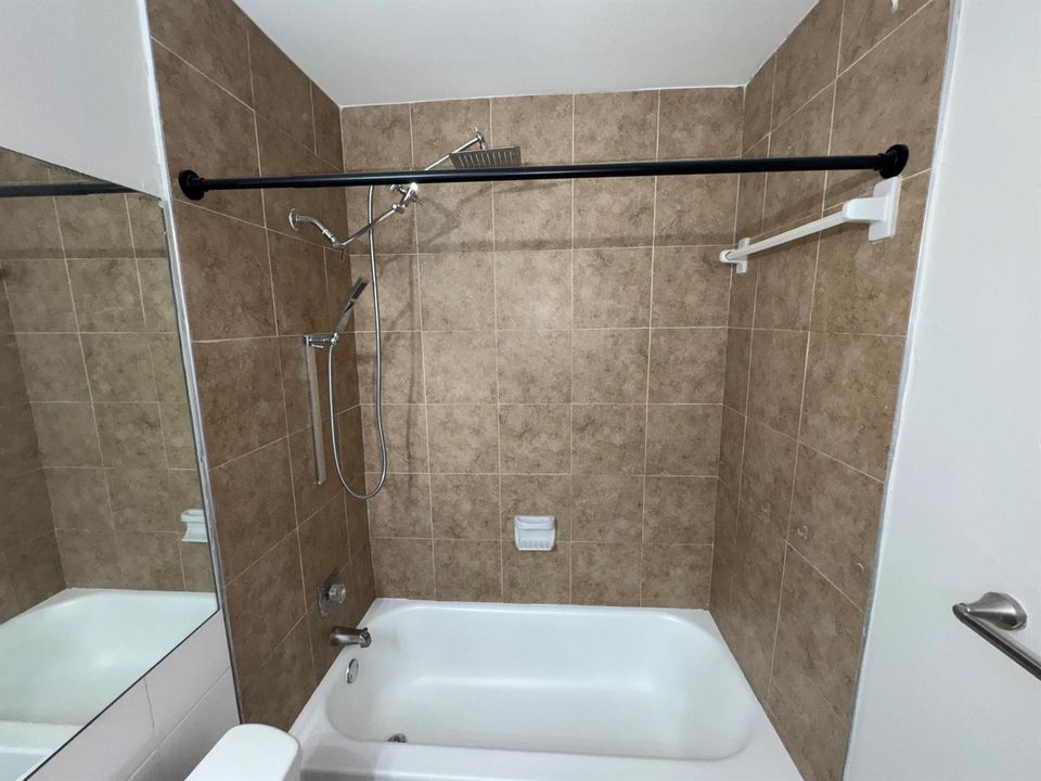 2nd / Guest Bathroom
