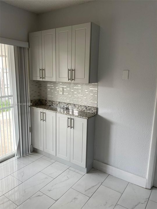 В аренду: $3,100 (3 спален, 2 ванн, 1440 Квадратных фут)