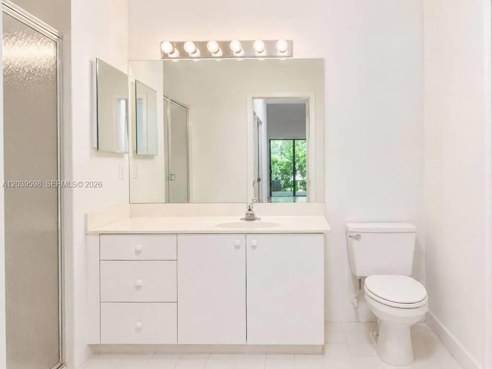 For Sale: $420,000 (2 beds, 2 baths, 1452 Square Feet)