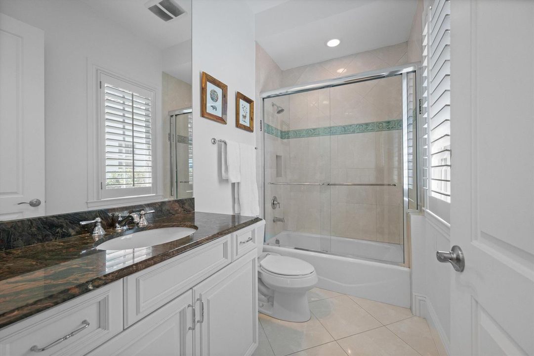 Ensuite II