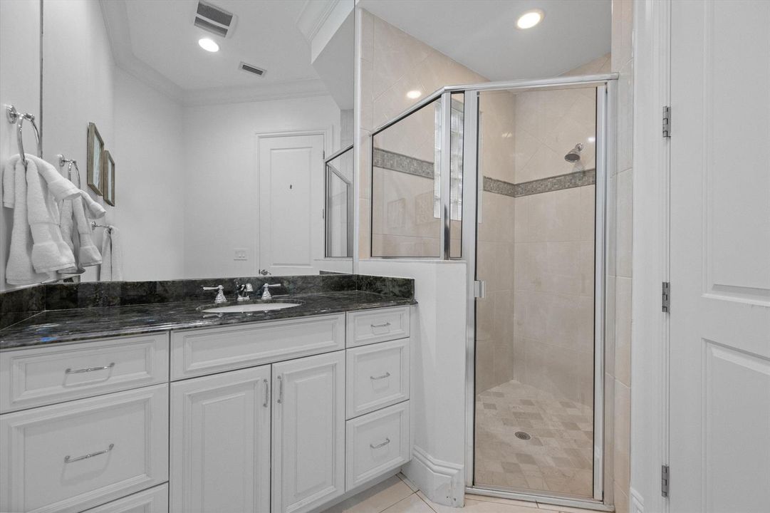 Ensuite I