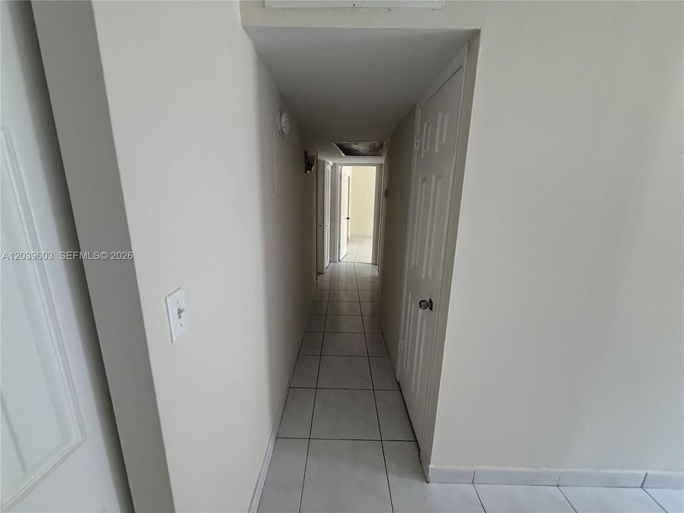 For Rent: $2,150 (2 beds, 2 baths, 1250 Square Feet)