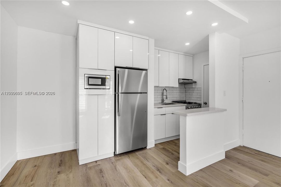 В аренду: $1,960 (1 спален, 1 ванн, 13746 Квадратных фут)